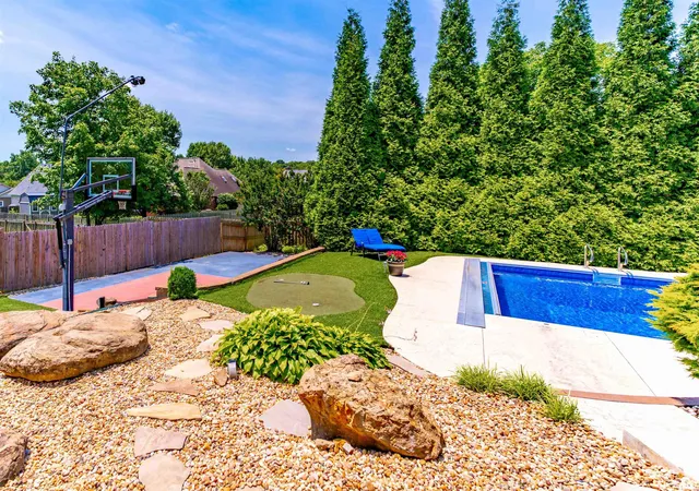 Photo 3 of Sale Pending at 10202 Brookcrest Dr, Evansville, IN 47711 | MLS# 202625496 | Listing updated on 2026-08-28