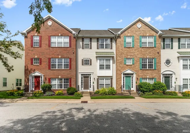 1st image of 411 Abbey St, South Bend, IN 46637 | MLS# 202625507