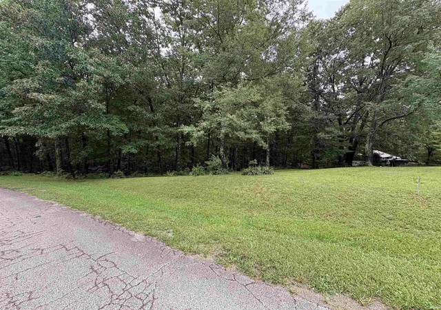 2nd image of 860 E Carol Dr, Santa Claus, IN 47579 | MLS# 202625527