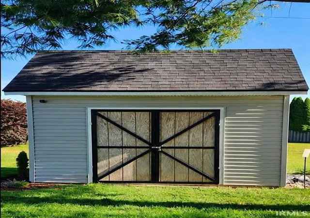 Photo 3 of Manufactured home for sale at 23036 S Oakleaf Dr, Elkhart, IN 46514 | MLS# 202625535 | Listing updated on 2026-08-27