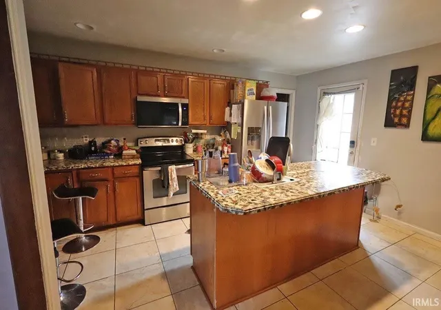 Photo 3 of Manufactured home for sale at 4566 Ivy Glenn Dr, Newburgh, IN 47630 | MLS# 202625538 | Listing updated on 2026-10-06