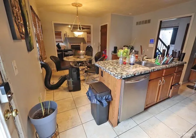 Photo 3 of Manufactured home for sale at 4566 Ivy Glenn Dr, Newburgh, IN 47630 | MLS# 202625538 | Listing updated on 2026-10-06