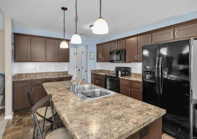 5th image of 605 Independence St, Butler, IN 46721 | MLS# 202625553