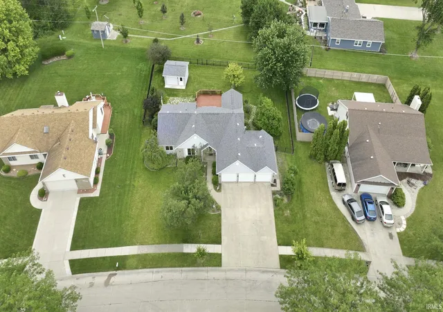Photo 3 of Sale Pending at 2615 Candlewick Dr, Fort Wayne, IN 46804 | MLS# 202625556 | Listing updated on 2026-07-09