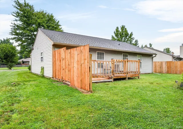Photo 3 of Manufactured home for sale at 5811 W Waterstone Tr, Bloomington, IN 47403 | MLS# 202625563 | Listing updated on 2026-07-27
