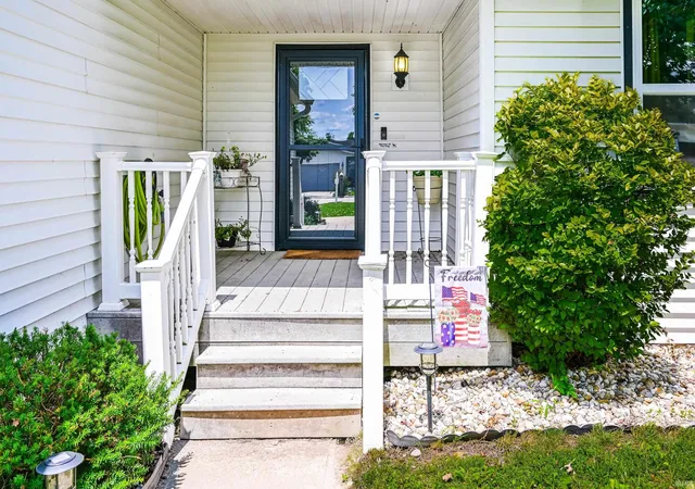 Photo 3 of Manufactured home for sale at 1267 E Marigold Dr, Bloomington, IN 47401 | MLS# 202625570 | Listing updated on 2026-09-15