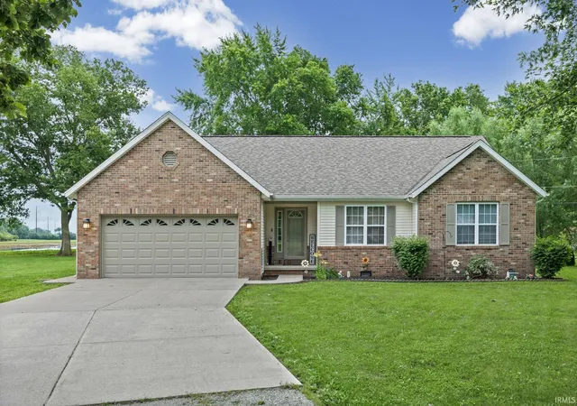 Homes for sale in Otterbein, IN | 308 E 4th St, Otterbein, IN 47970 | MLS# 202625572