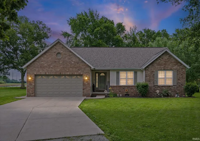 Homes for sale in Otterbein, IN | 308 E 4th St, Otterbein, IN 47970 | MLS# 202625572