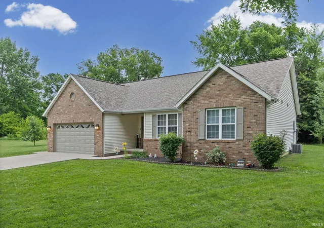 Homes for sale in Otterbein, IN | 308 E 4Th St, Otterbein, IN 47970 | MLS# 202625572