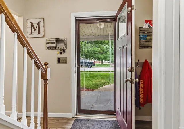 Photo 2 of Manufactured home for sale at 1476 N Manor Dr, Marion, IN 46952 | MLS# 202625577 | Listing updated on 2026-08-27