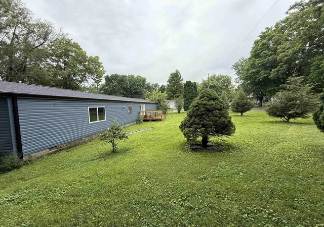 3rd image of 401 S 18Th St, Petersburg, IN 47567 | MLS# 202625604