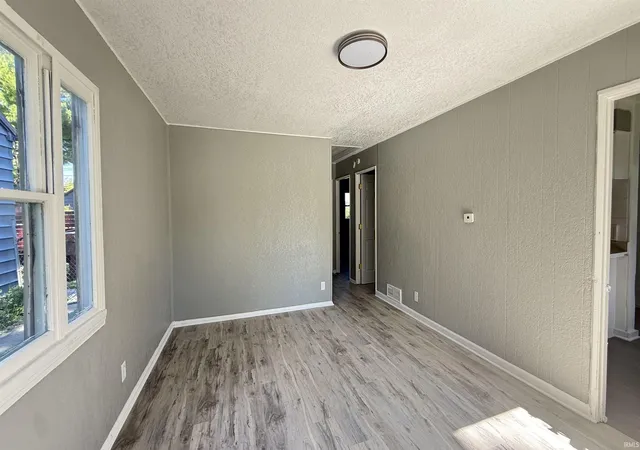 Photo 3 of Manufactured home for sale at 4435 Hanna St, Fort Wayne, IN 46806 | MLS# 202625605 | Listing updated on 2026-06-27