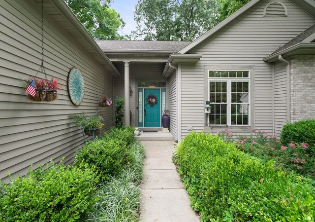 Photo 3 of Sale Pending at 50743 Hidden Forest Dr, South Bend, IN 46628 | MLS# 202625610 | Listing updated on 2026-07-11
