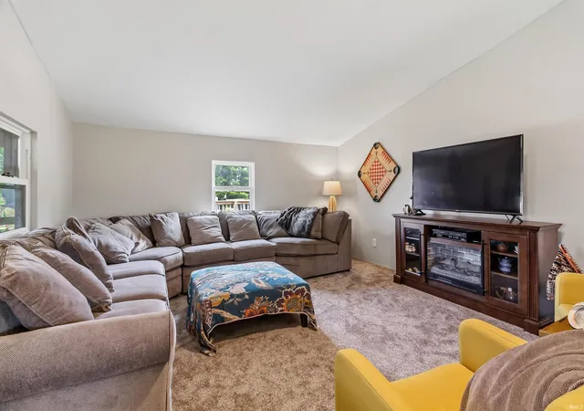 2nd image of 0577 E 200 S, Hartford City, IN 47348 | MLS# 202625619