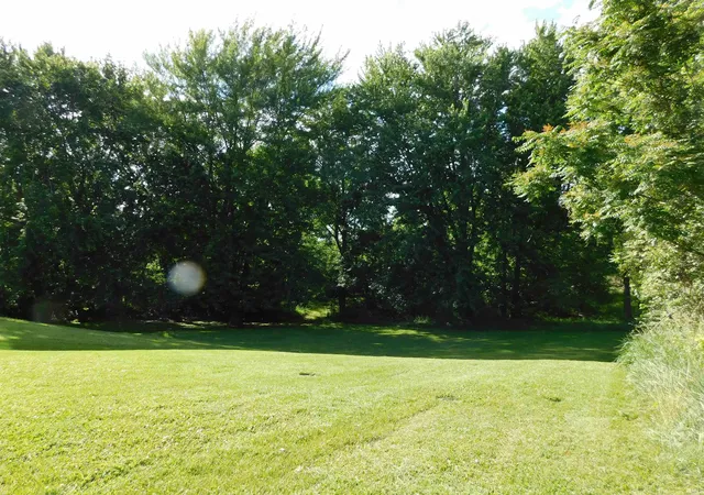21st image of 515 E Clark St, Warsaw, IN 46580 | MLS# 202625622