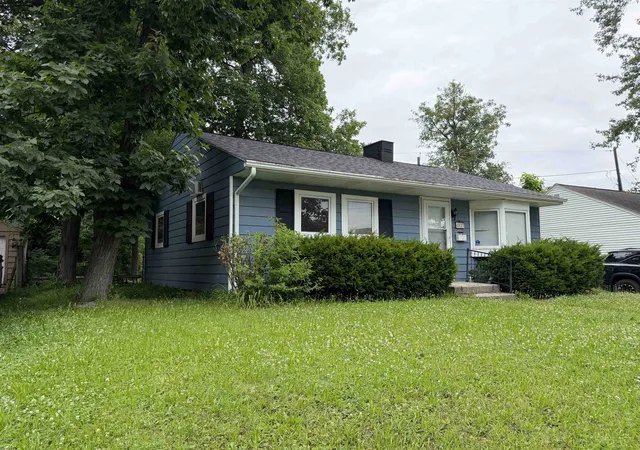 Photo 2 of Sale Pending at 4837 Calumet Ave, Fort Wayne, IN 46806 | MLS# 202625631 | Listing updated on 2026-09-15
