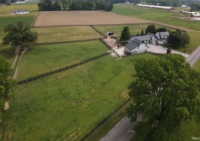 33rd image of 14188 Cr 28, Middlebury, IN 46528 | MLS# 202625633