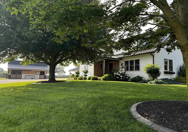 4th image of 14188 Cr 28, Middlebury, IN 46528 | MLS# 202625633