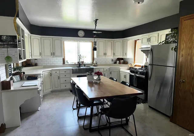 5th image of 14188 Cr 28, Middlebury, IN 46528 | MLS# 202625633