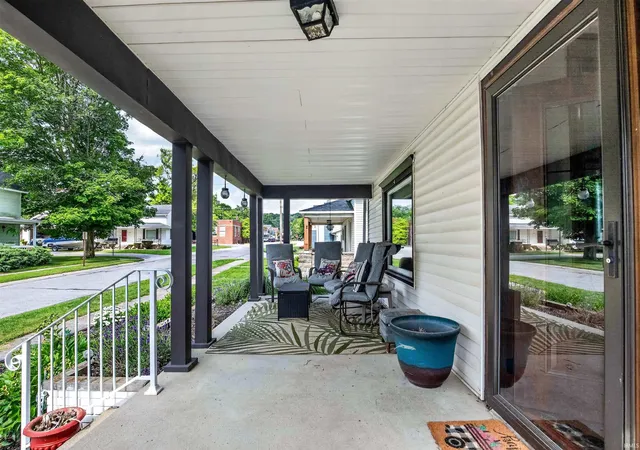5th image of 202 E Berry St, Middlebury, IN 46540 | MLS# 202625635