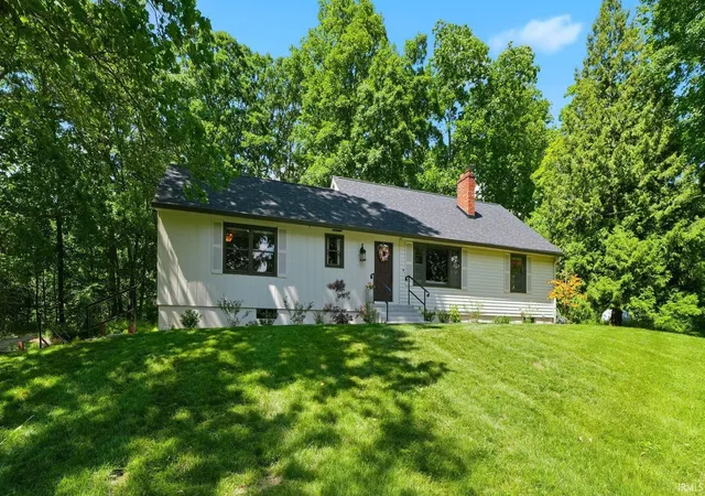 1st image of 537 E Till Rd, Fort Wayne, IN 46825 | MLS# 202625640