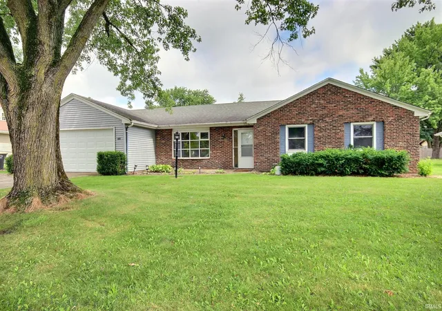 1st image of 722 Wolverton Dr, Fort Wayne, IN 46825 | MLS# 202625645