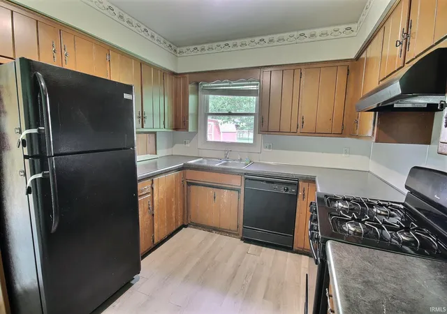 3rd image of 722 Wolverton Dr, Fort Wayne, IN 46825 | MLS# 202625645