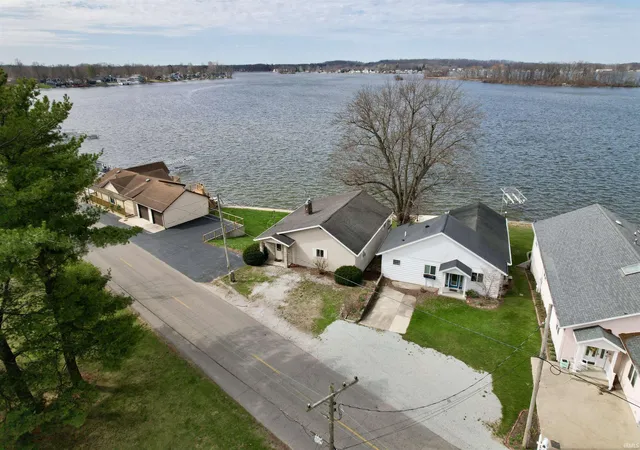 Homes for sale in Rochester, IN | 1622 Bessmore Park Rd, Rochester, IN 46975 | MLS# 202625655