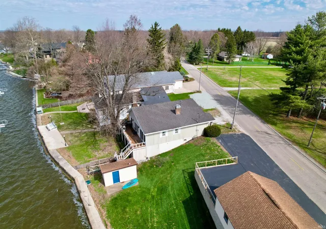 Homes for sale in Rochester, IN | 1622 Bessmore Park Rd, Rochester, IN 46975 | MLS# 202625655