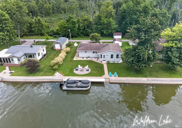 Homes for sale in Rome City, IN | 122 E Sunny Acres Dr, Rome City, IN 46784 | MLS# 202625657