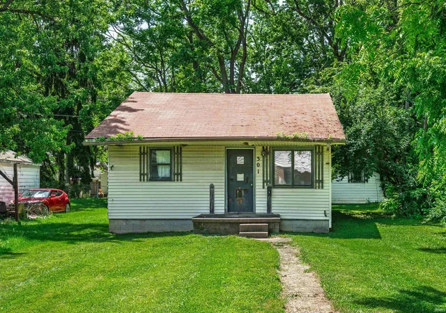 Homes for sale in Muncie, IN | 301 S Nichols Ave, Muncie, IN 47303 | MLS# 202625658