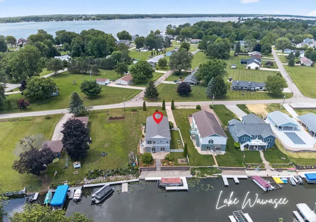 2nd image of 11348 N Biscayne Dr, Cromwell, IN 46732 | MLS# 202625660