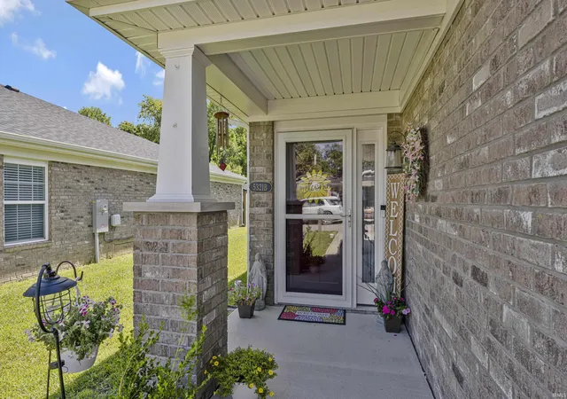 3rd image of 5321 Dauby Unit B Dr, Evansville, IN 47710 | MLS# 202625663