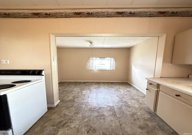 Photo 4 of Sale Pending at 504 E Pearl St, Washington, IN 47501 | MLS# 202625678 | Listing updated on 2026-08-27