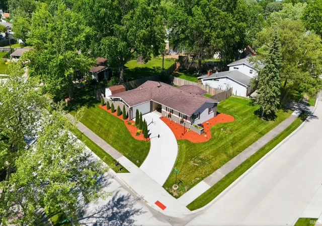 Photo 3 of Sale Pending at 4408 Imperial Ct, Fort Wayne, IN 46835 | MLS# 202625685 | Listing updated on 2026-07-15