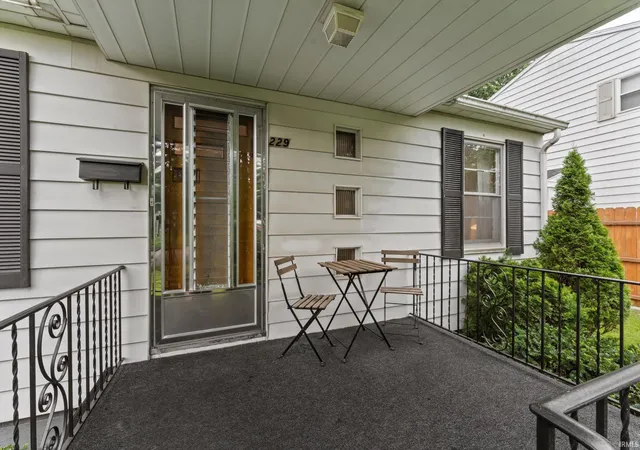 Photo 2 of Sale Pending at 229 N Hawthorne Dr, South Bend, IN 46617 | MLS# 202625691 | Listing updated on 2026-07-08