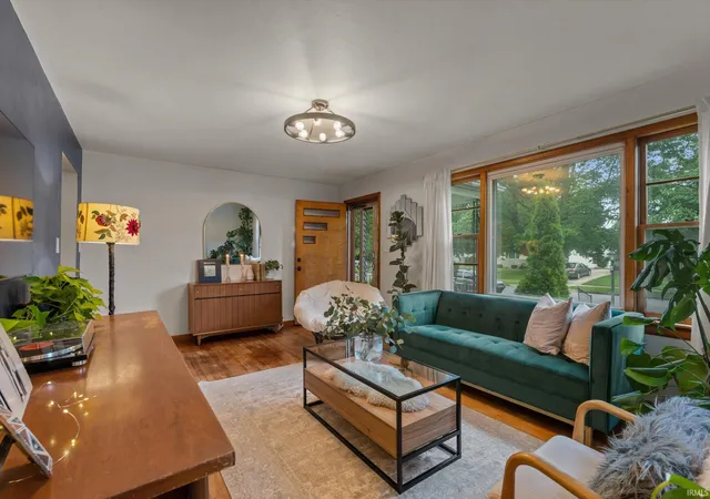 Photo 3 of Sale Pending at 229 N Hawthorne Dr, South Bend, IN 46617 | MLS# 202625691 | Listing updated on 2026-07-08