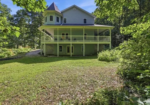 Homes for sale in Bloomfield, IN | 10804 E State Road 58, Bloomfield, IN 47424 | MLS# 202625692