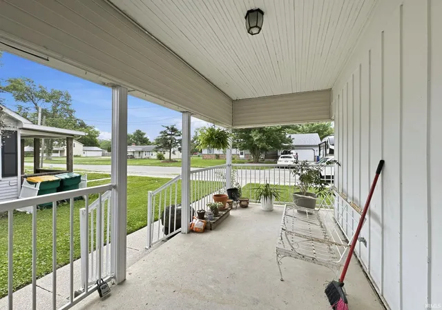 4th image of 22517 Stenger St, Woodburn, IN 46797 | MLS# 202625701