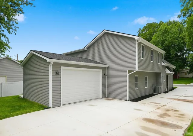 Photo 2 of Manufactured home for sale at 13313 Illinois St, Grabill, IN 46741 | MLS# 202625725 | Listing updated on 2026-09-29