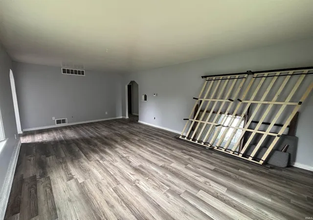 Photo 3 of Manufactured home for sale at 2526 Beineke Dr, Fort Wayne, IN 46808 | MLS# 202625745 | Listing updated on 2026-07-20