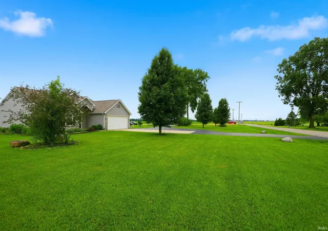 Homes for sale in Roanoke, IN | 14940 Feighner Rd, Roanoke, IN 46783 | MLS# 202625747