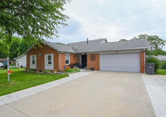 Photo 1 of Sale Pending at 2104 Alton Dr, Kokomo, IN 46901 | MLS# 202625748 | Listing updated on 2026-08-20