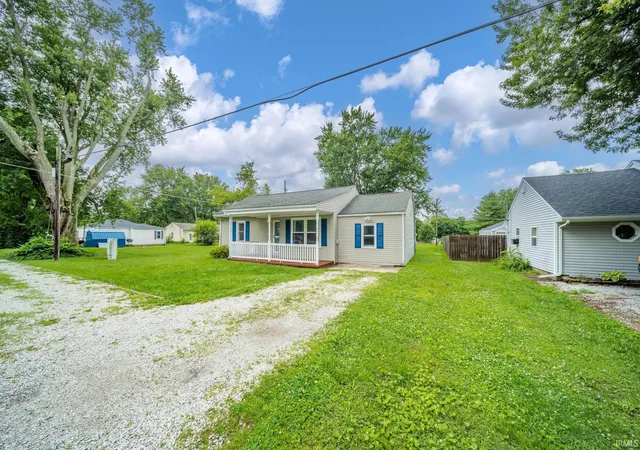 Photo 2 of Manufactured home for sale at 1535 Swarthmoor Dr, New Castle, IN 47362 | MLS# 202625755 | Listing updated on 2026-09-19