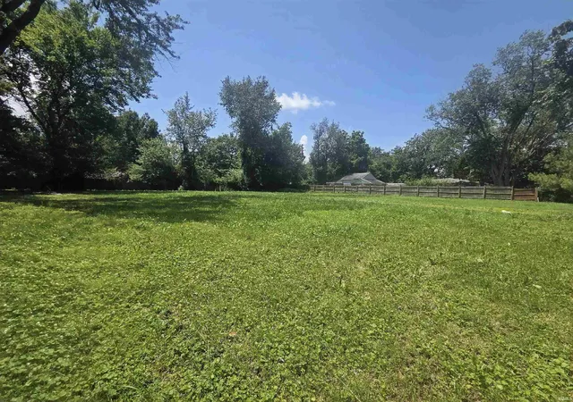 Photo 1 of Sale Pending at 2615 Sweetser Ave, Evansville, IN 47714 | MLS# 202625762 | Listing updated on 2026-07-03