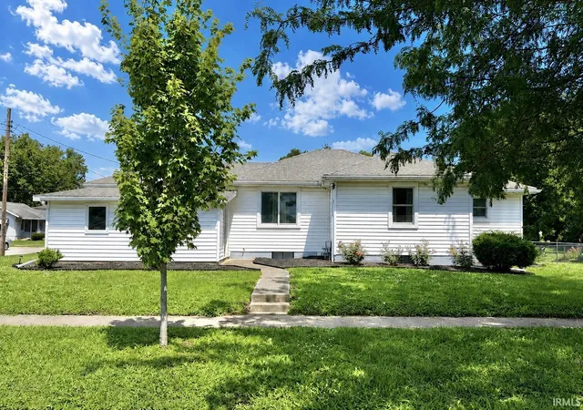 1st image of 1202 N 13th St, Vincennes, IN 47591 | MLS# 202625763