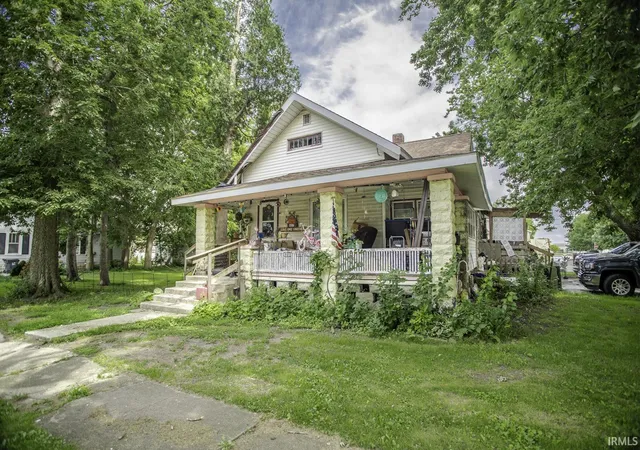 Homes for sale in Fowler, IN | 607 E 3rd St, Fowler, IN 47944 | MLS# 202625767