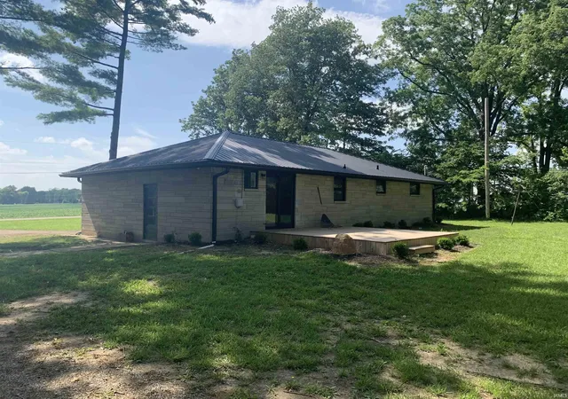 Homes for sale in Yorktown, IN | 2390 N County Road 650 W, Yorktown, IN 47396 | MLS# 202625770
