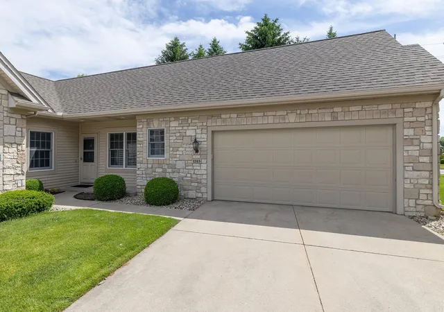 Homes for sale in Goshen, IN | 1315 Ashbury Ct, Goshen, IN 46526 | MLS# 202625779