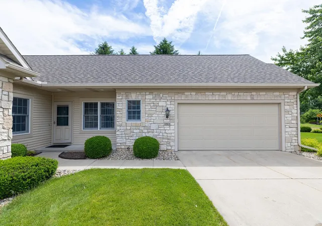 Homes for sale in Goshen, IN | 1315 Ashbury Ct, Goshen, IN 46526 | MLS# 202625779